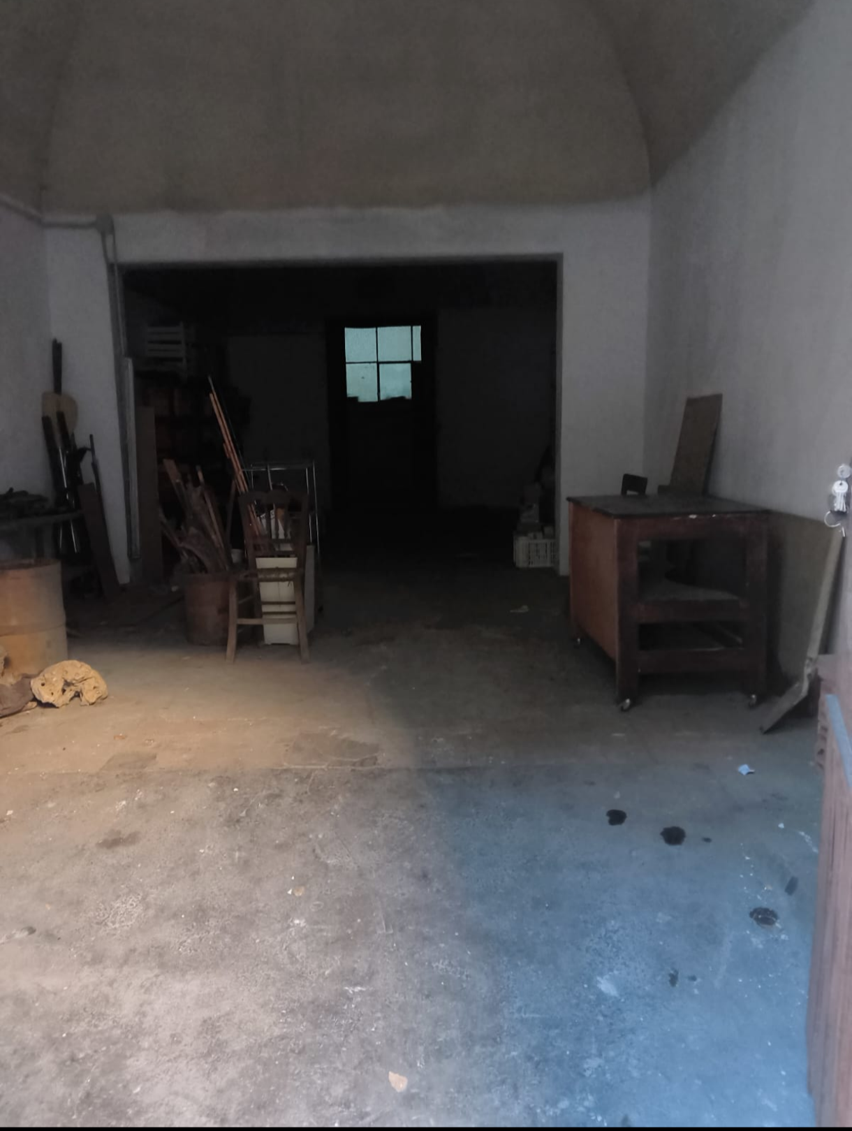 Paternò centralissimo garage centro storico
